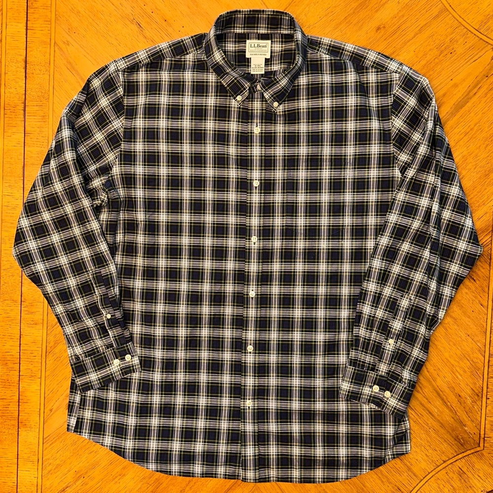 LL BEAN Shirt XL Men's Blue Gray Green Plaid Button Long Sleeve Slightly Fitted